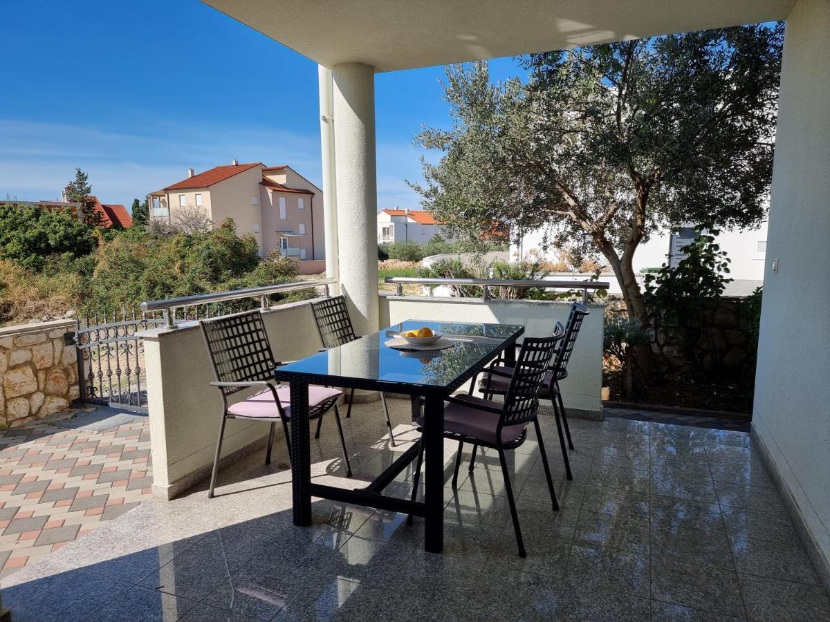The Golden Grotto Apartments Novalja Extérieur photo