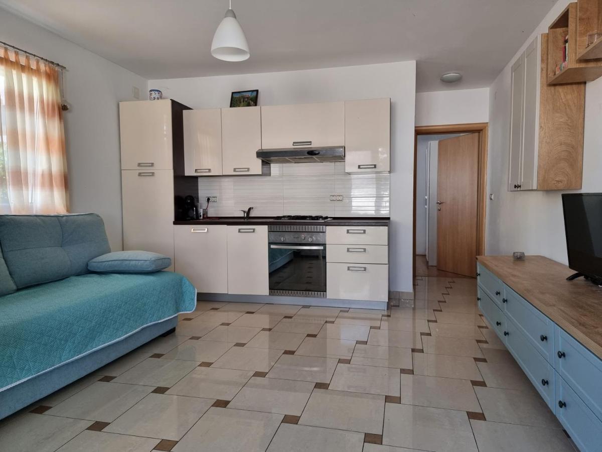 The Golden Grotto Apartments Novalja Extérieur photo
